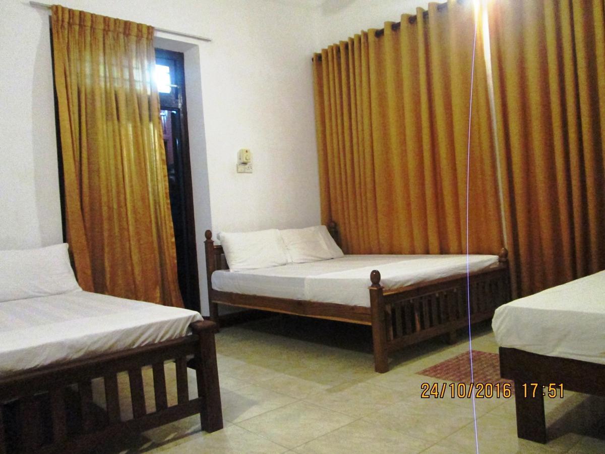 Hotel Blue Whale Jaffna Eksteriør bilde