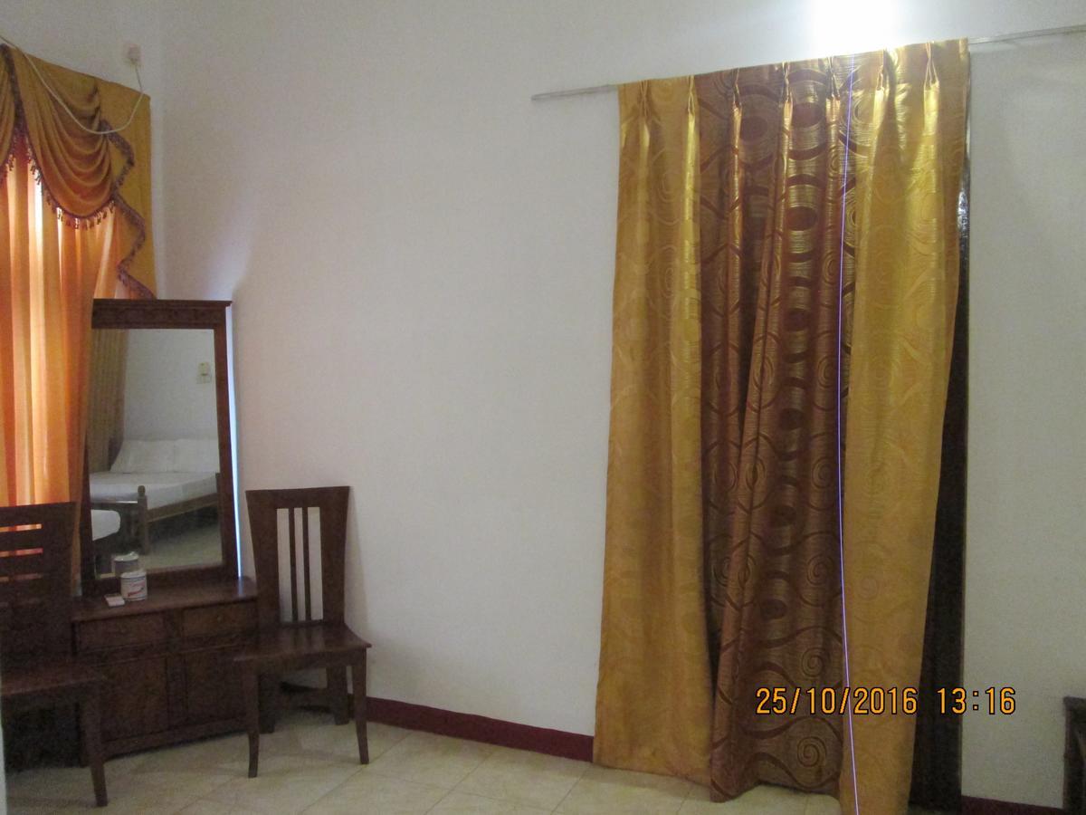 Hotel Blue Whale Jaffna Eksteriør bilde
