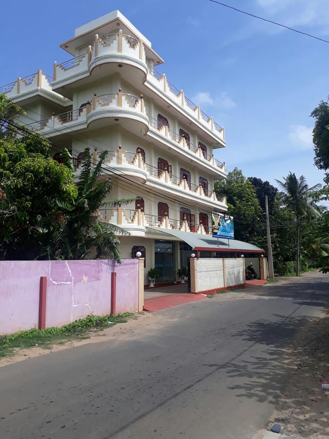 Hotel Blue Whale Jaffna Eksteriør bilde